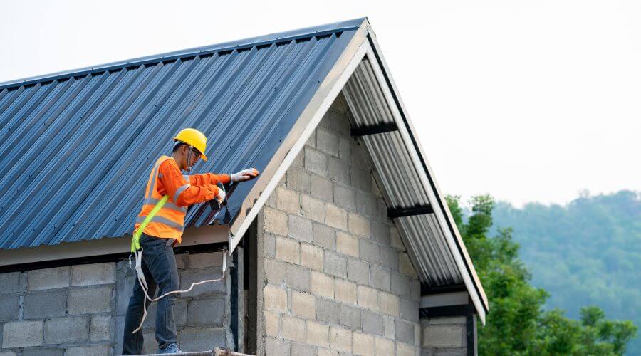Professional residential roofers in Somerville, IN
